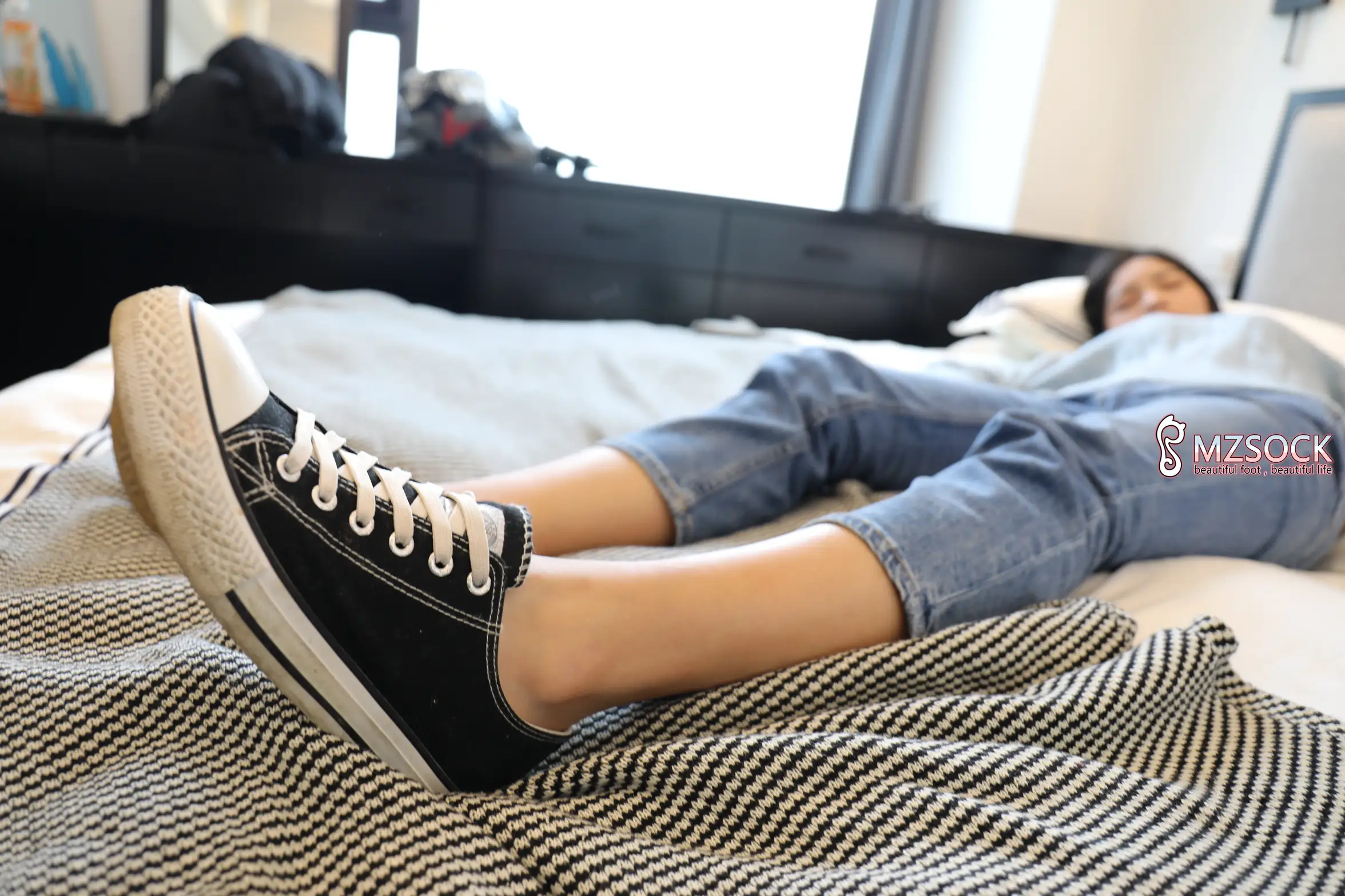[Mzsock] Love beautiful feet NO.004 Fan Fan#[74P]-1