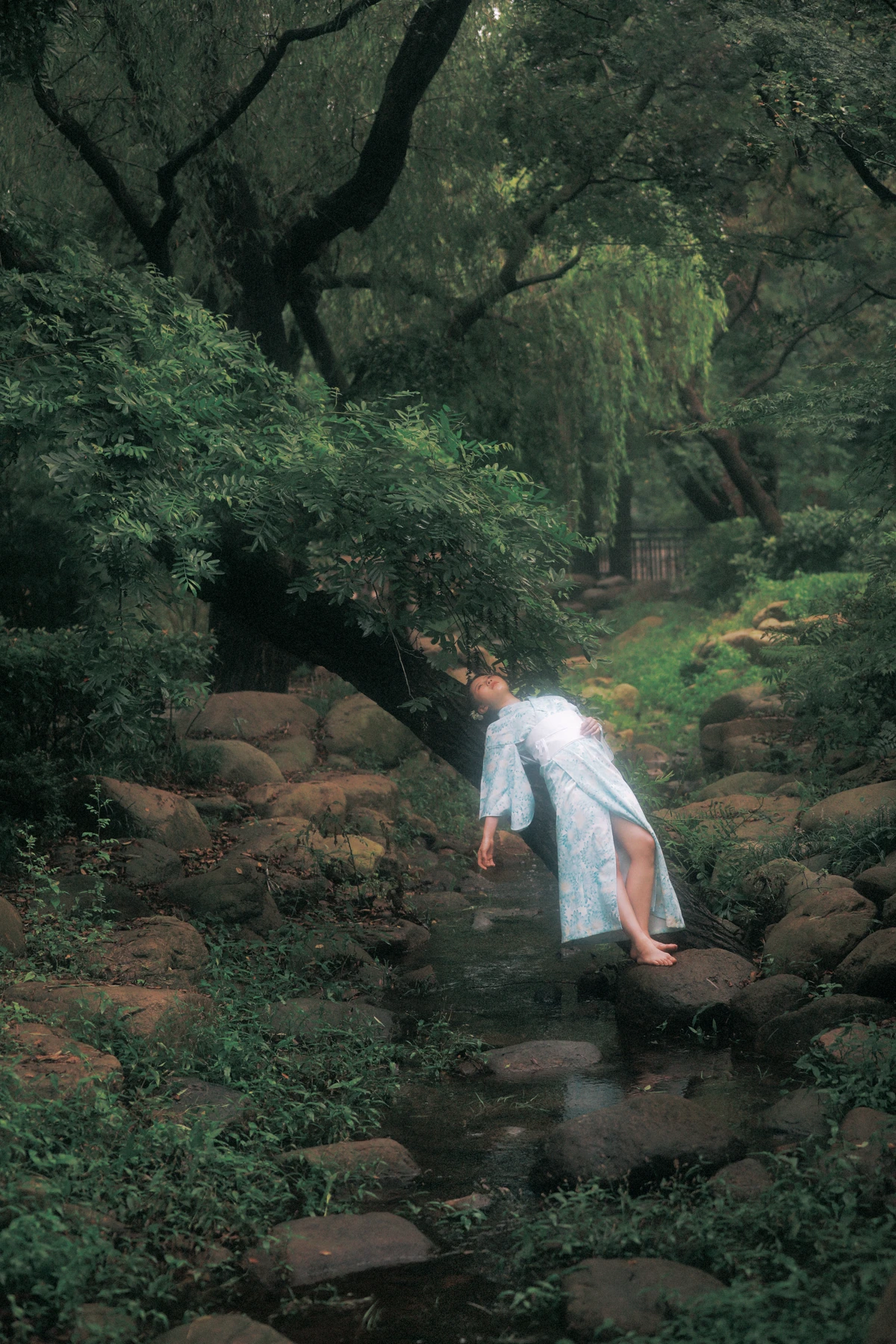 [艺图语] 2023.02.07 Vol.2989 令和二年仲夏 晓旭张#[32P]-10