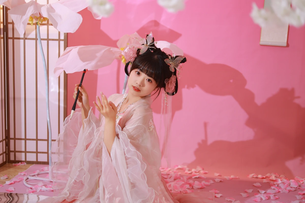[YITUYU] 2023.05.20 Vol.3052 – Little Flower Fairy A warm one#[34P]-1