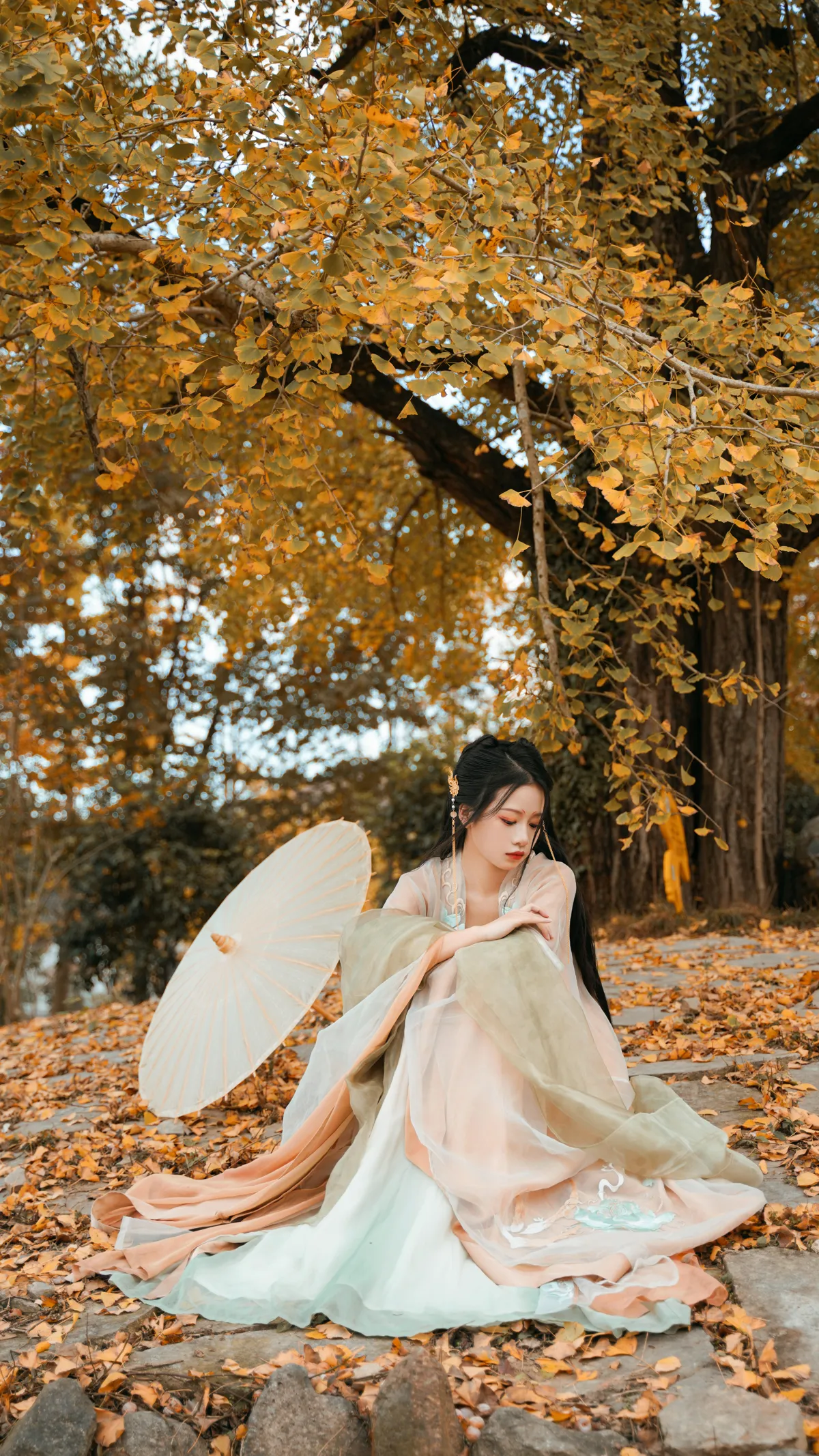 [YITUYU] 2022.12.12 Vol.2664 – Under the Ginkgo Tree Wangwang Xiaoxiaoshu#[39P]-4