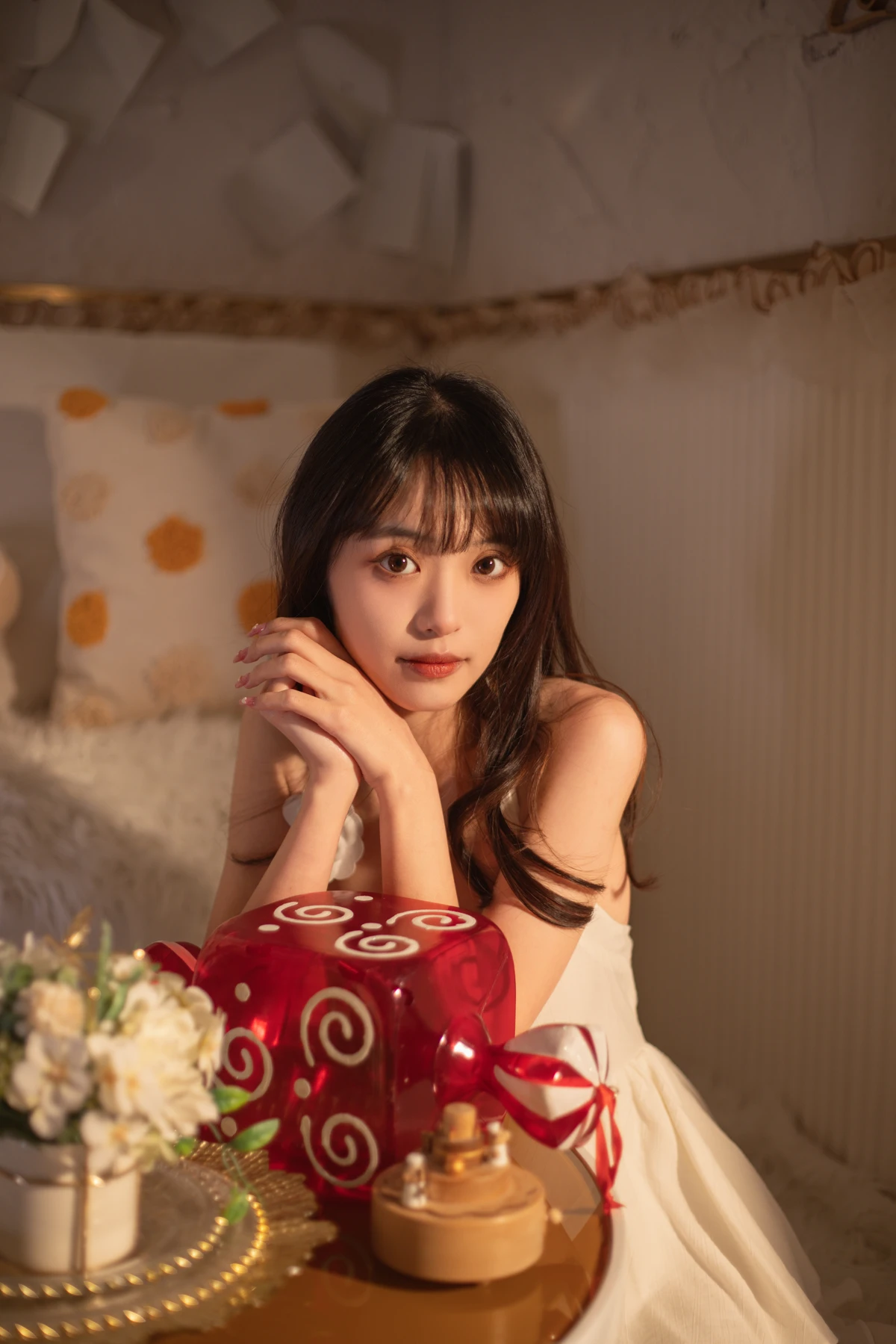 [艺图语] 2022.12.31 Vol.2803 – 居家少女 酱酱#[26P]-1
