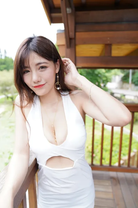 [爱美足] NO.089 陈葳 性感露肚连衣短裙 高跟美腿外拍 街拍#[81P]-1