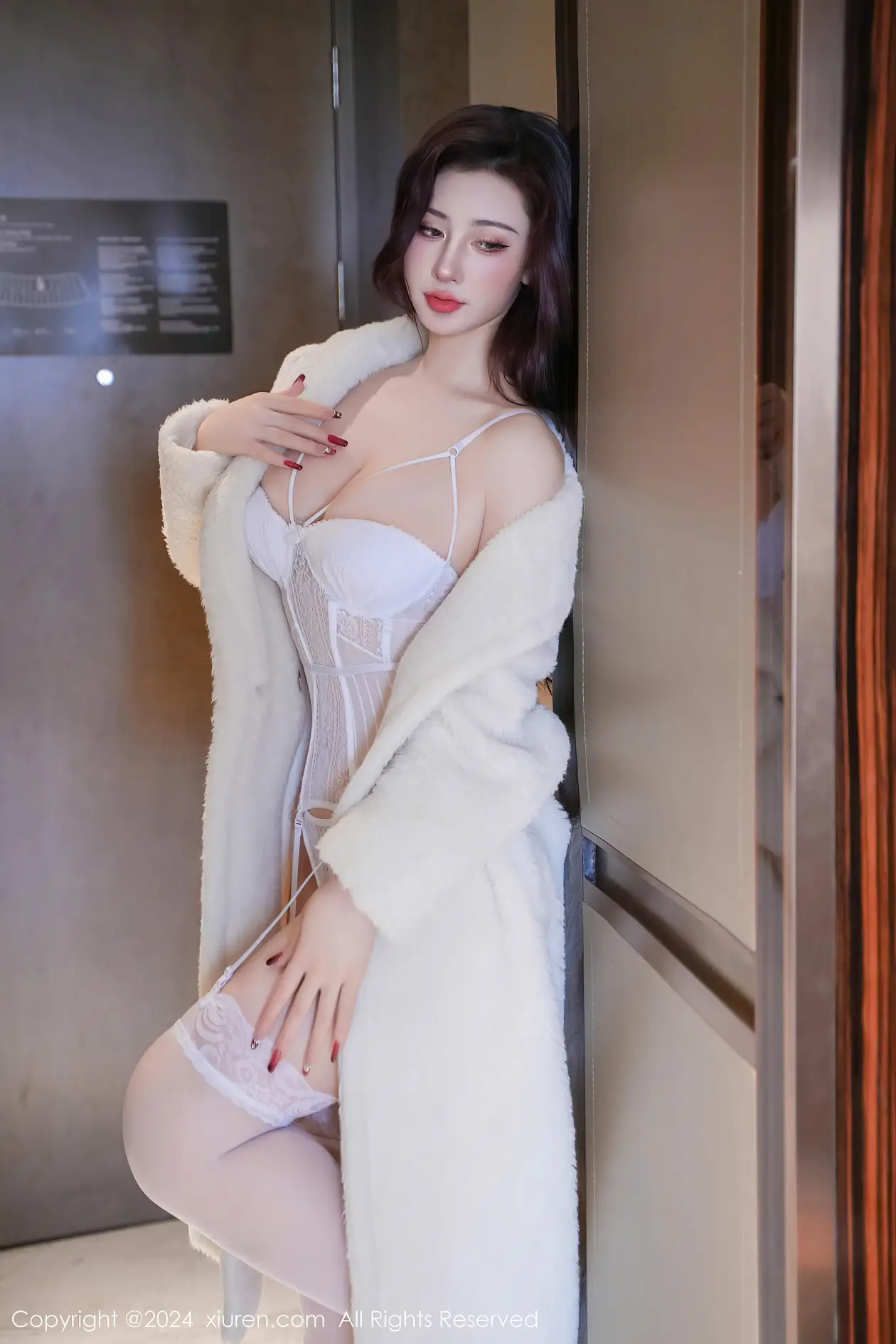 [秀人网] 2024.01.18 NO.7978 蕾蕾醒了没#[76P]-1