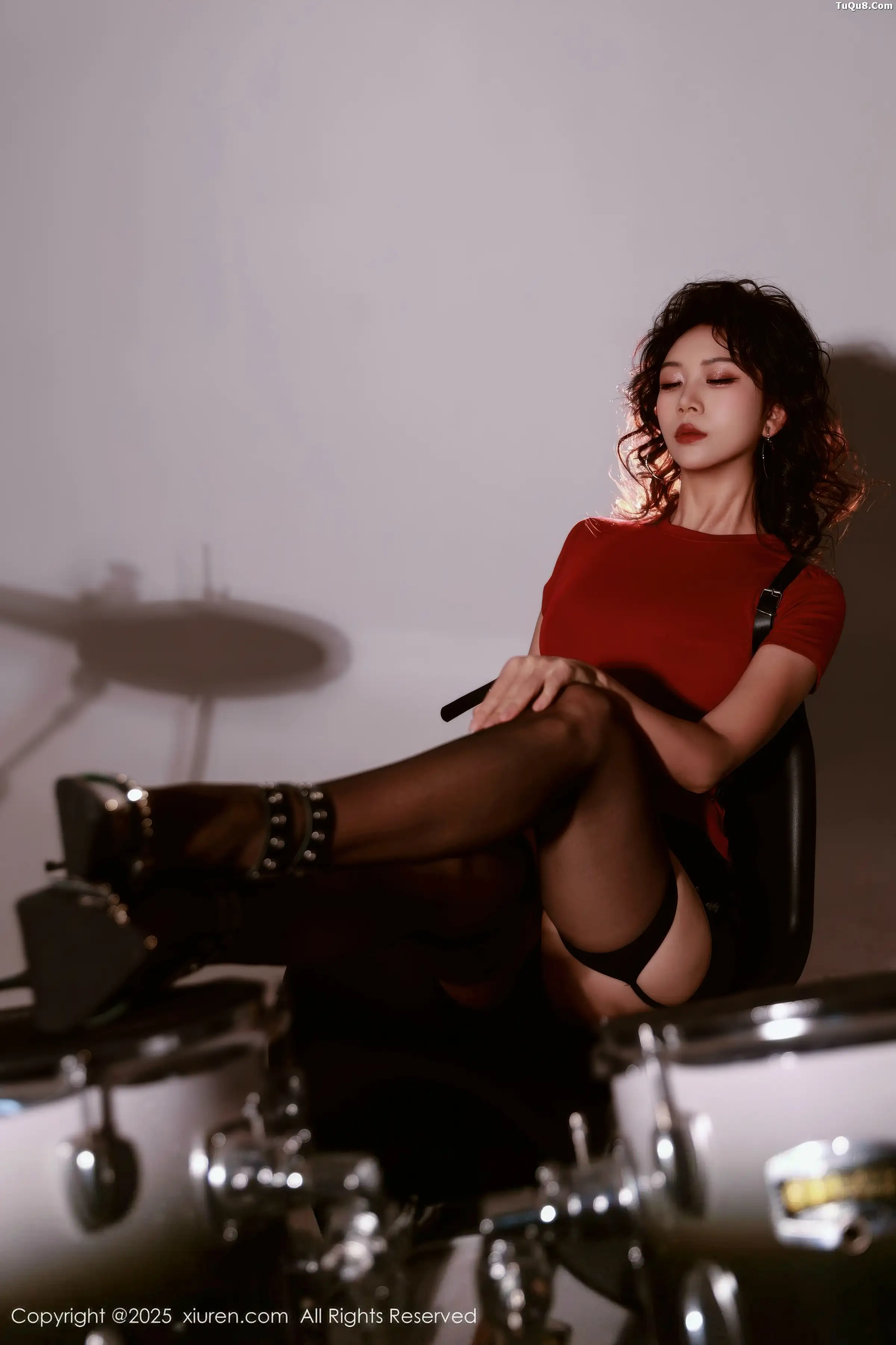 [秀人网] 2025.12.04 No.11066 玫瑰我爱你#[85P]-9