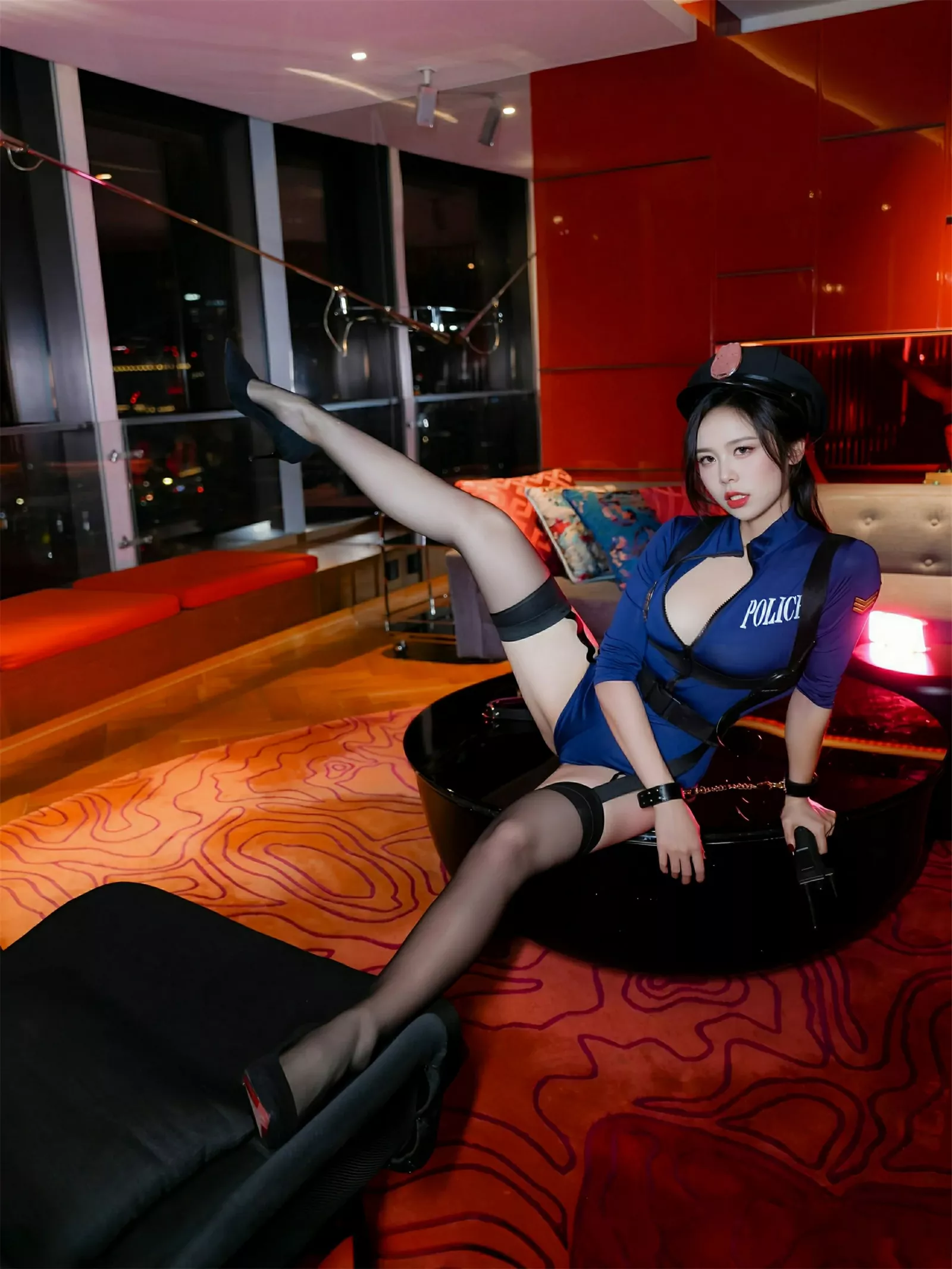 [秀人网] 2025.07.22 No.10569 玫瑰我爱你#[80P]-1