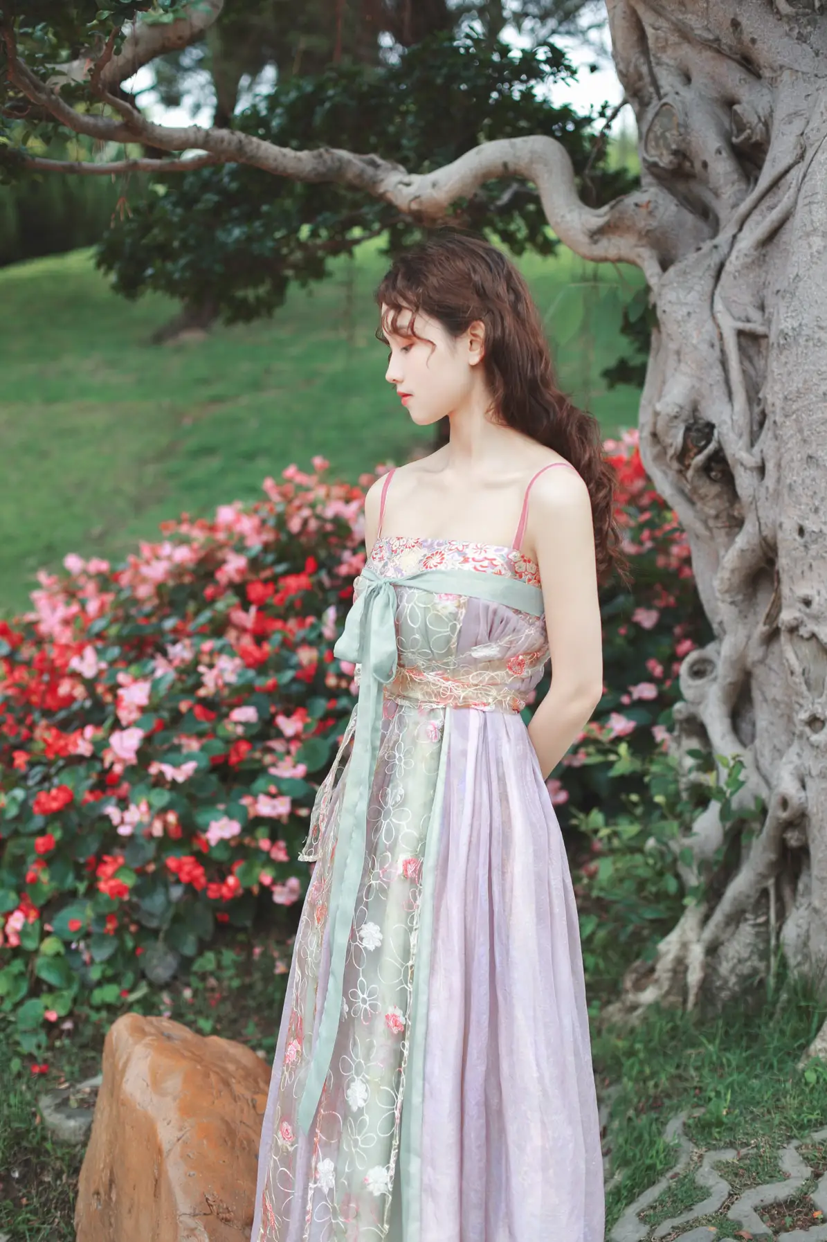 [艺图语] 2022.07.17 Vol.1505 – 温柔可人 六七#[34P]-1