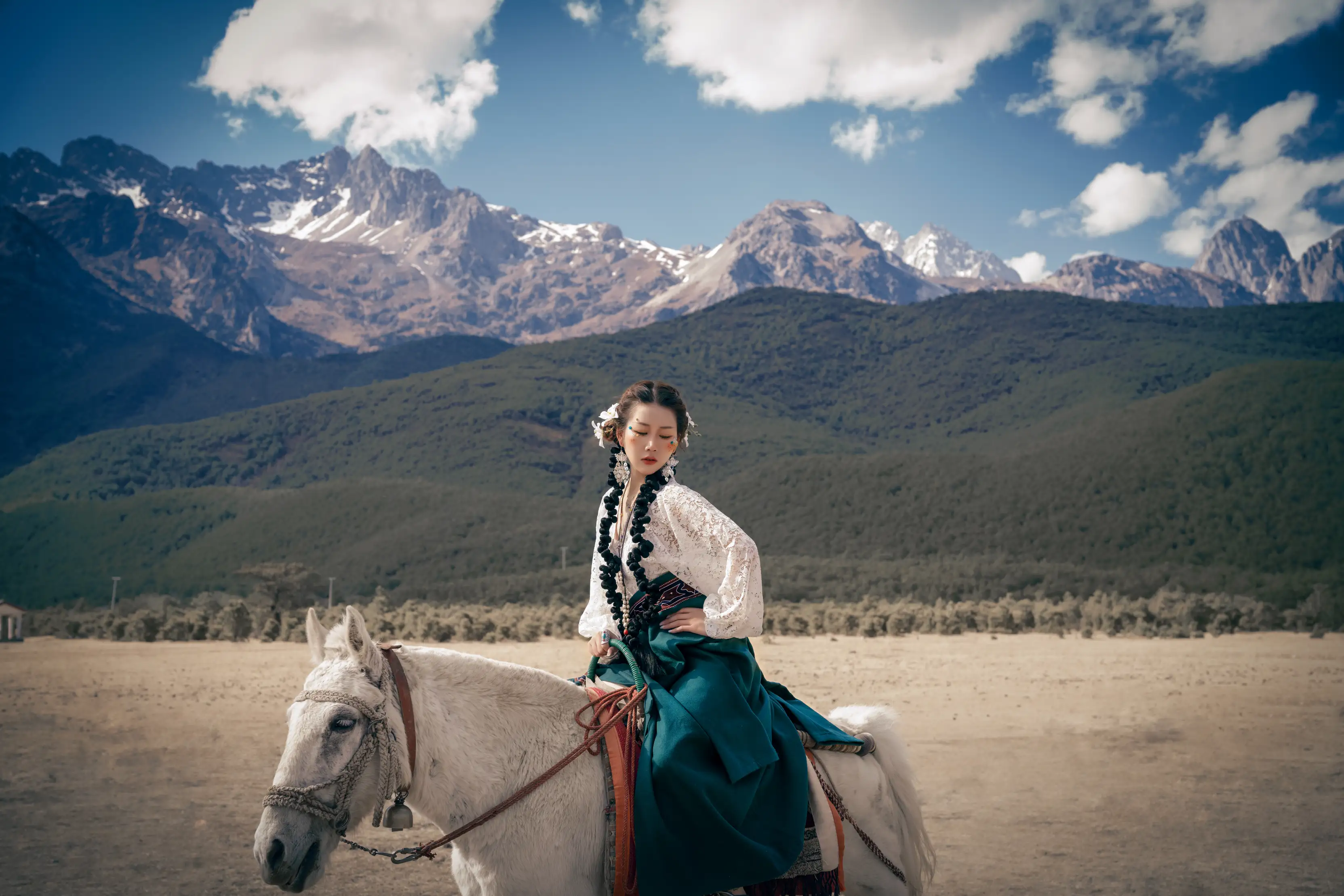 [YITUYU] 2022.05.20 Vol.0932 – Tibetan Girl Deng Wa'er#[20P]-5