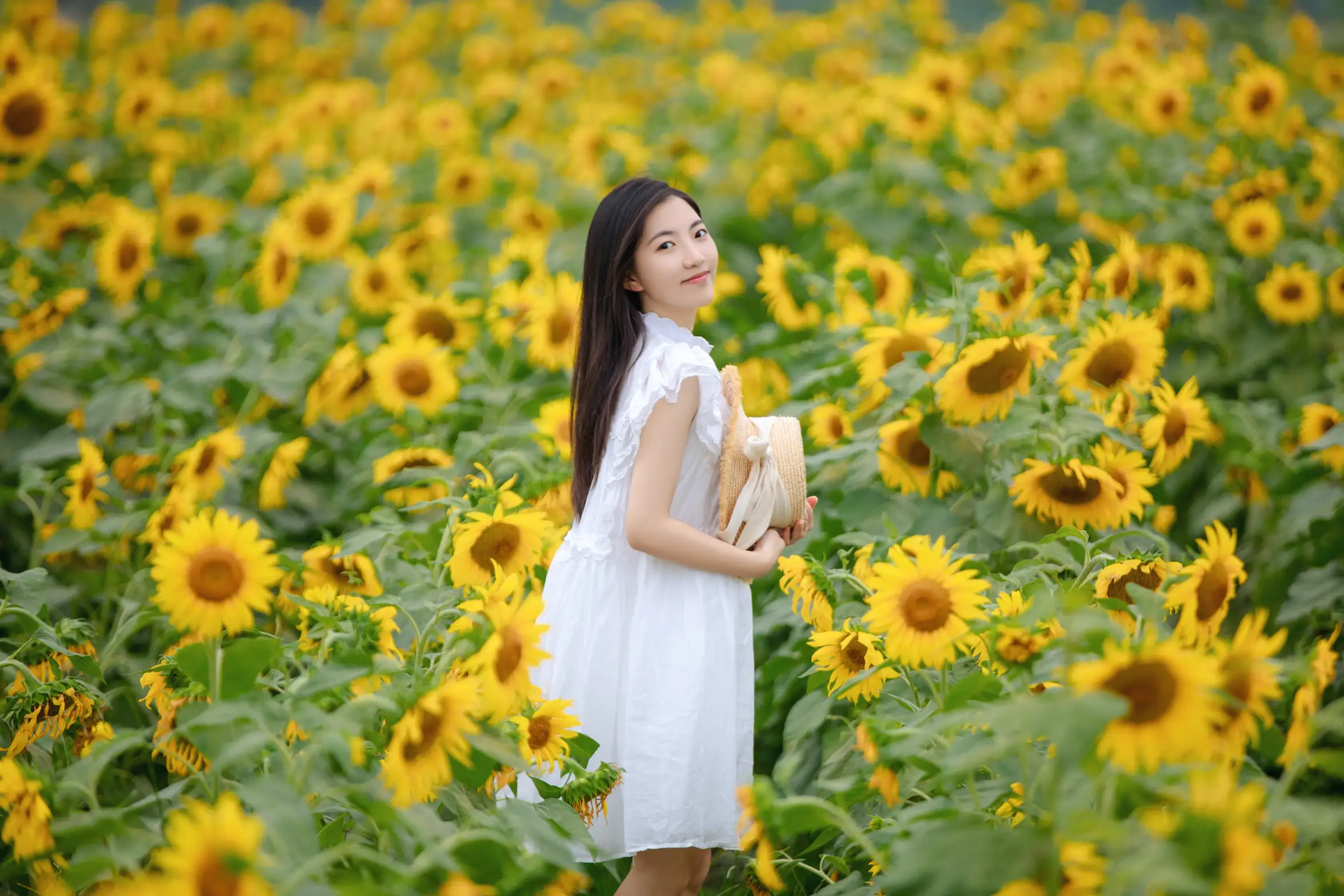 [艺图语] 2022.08.22 Vol.1766 – 向日葵女孩 栗子#[22P]-5
