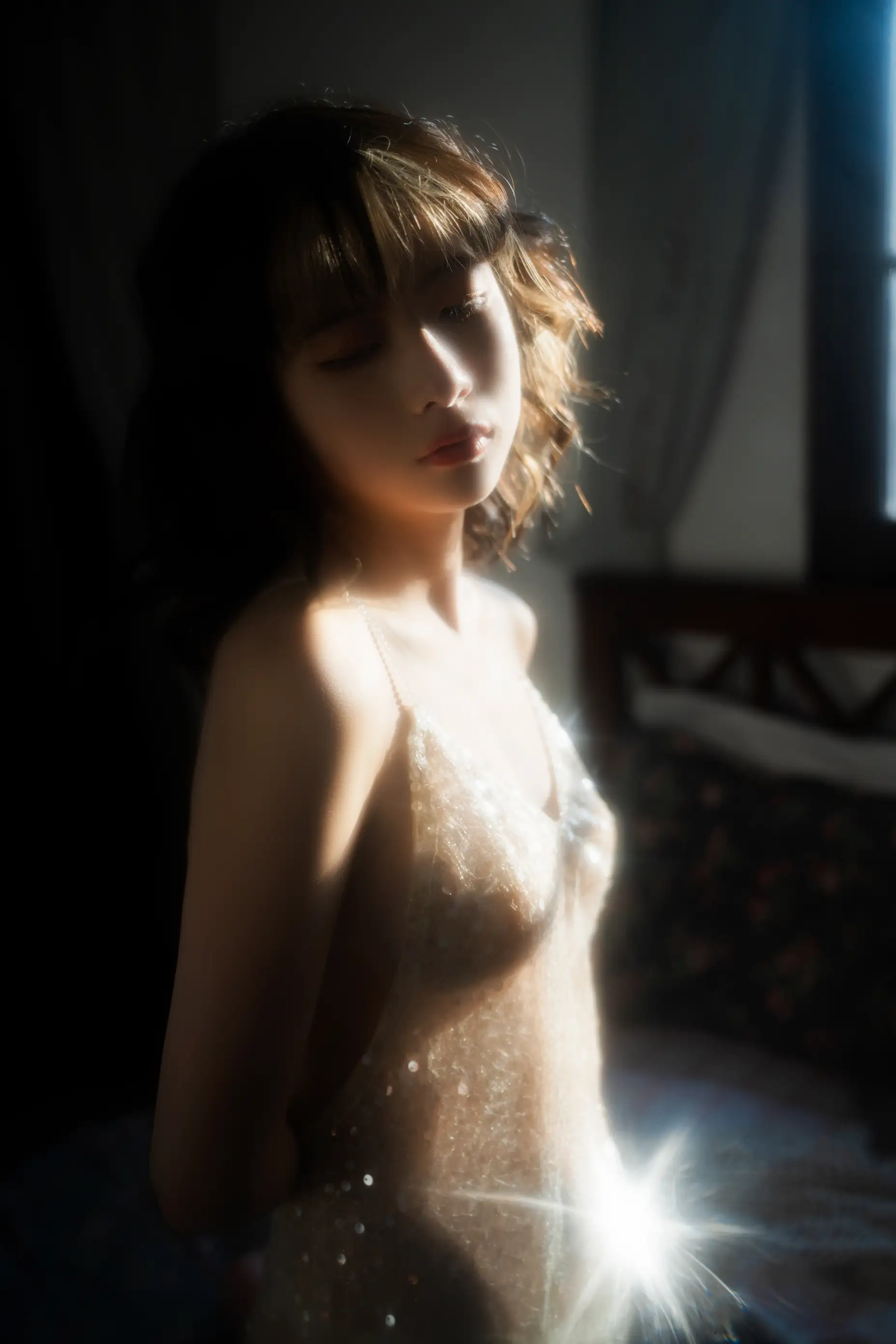 [艺图语] 2022.07.03 Vol.1360 – 窗外落霞 清青琴玖#[24P]-1