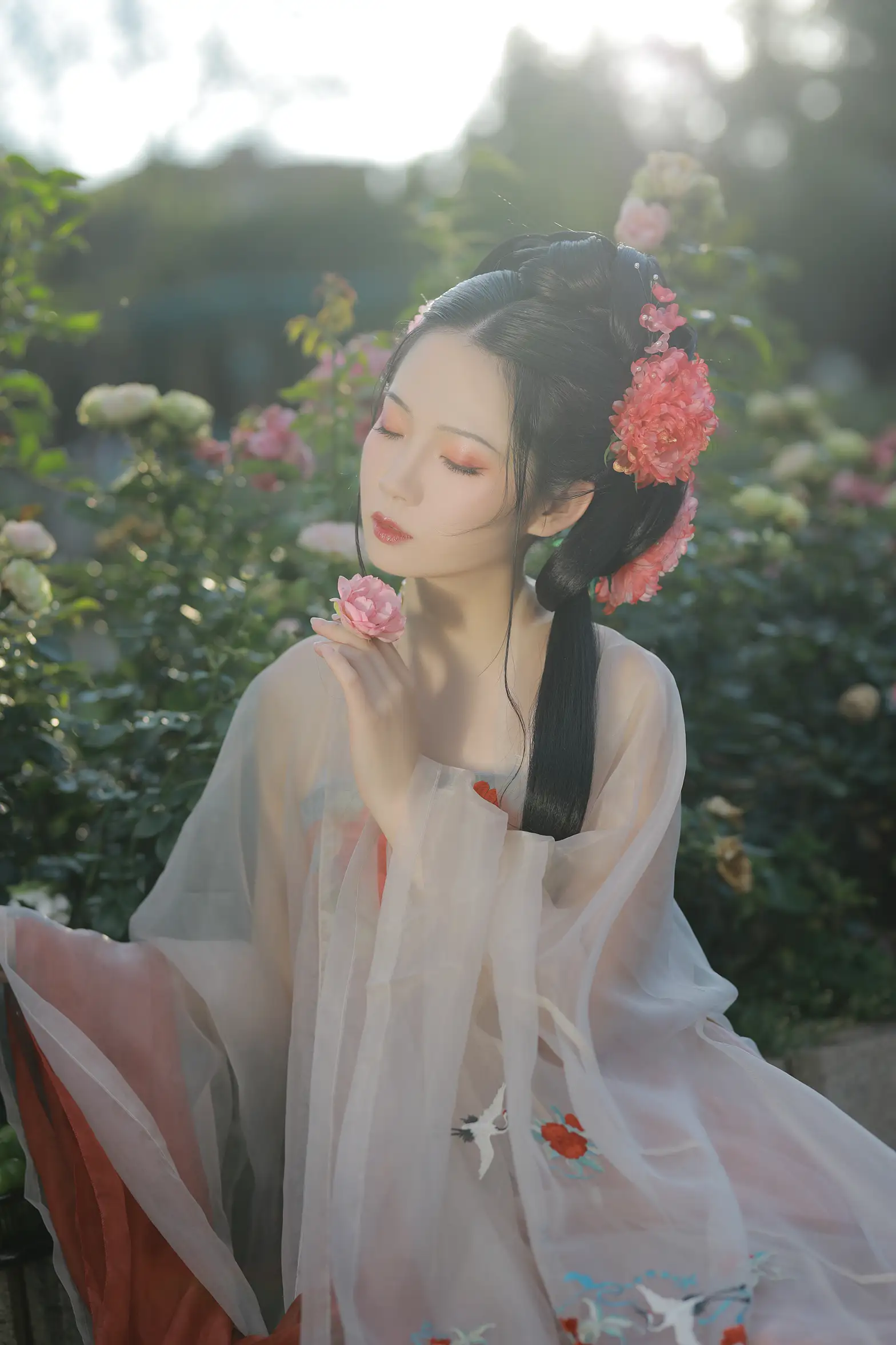 [艺图语] 2022.09.06 Vol.1881 – 美人迈兮音尘阙 落花人独立#[34P]-10