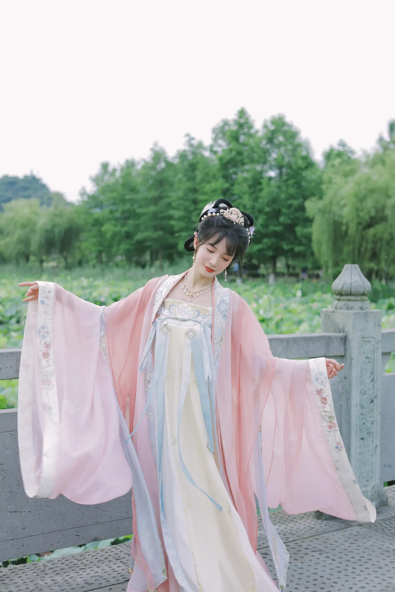 [艺图语] 2022.07.28 Vol.1560 – 粉色娇嫩 一只阿梦崽#[41P]-3