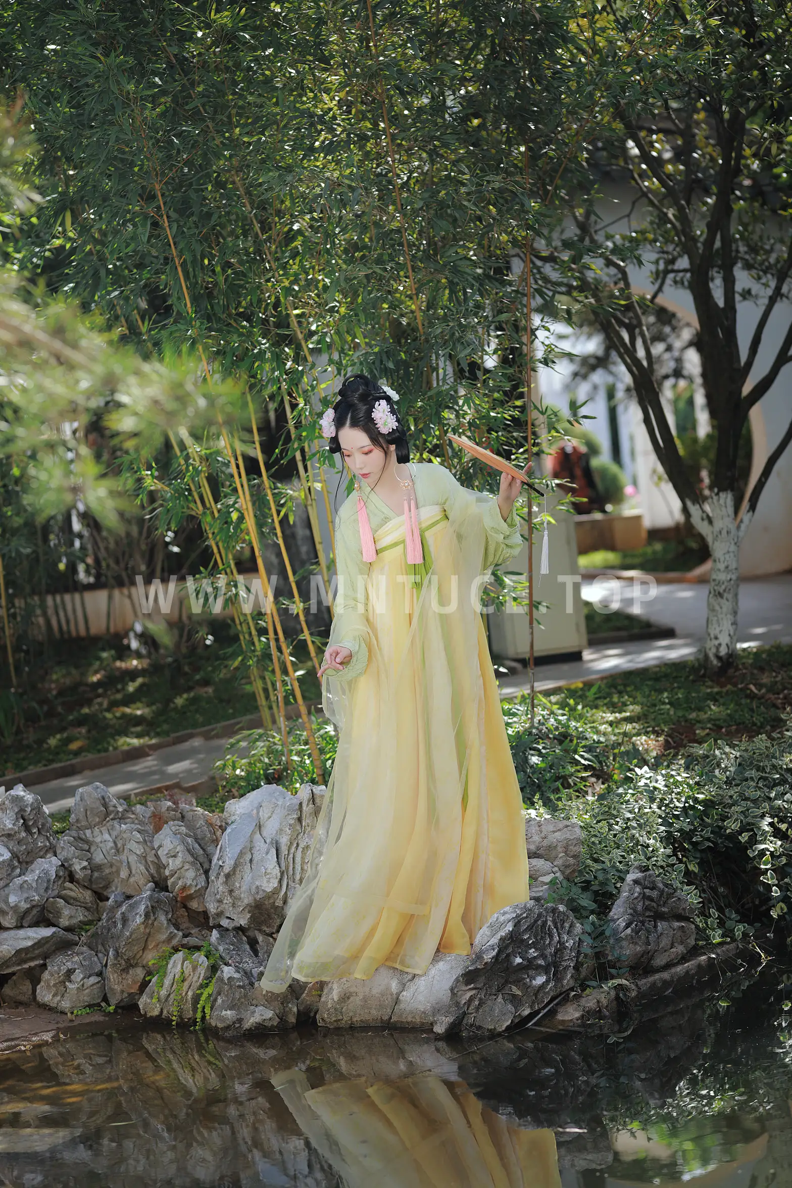 [YITUYU] 2022.09.08 Vol.1903 – If you have nothing else to worry about Flowers independence#[33P]-8
