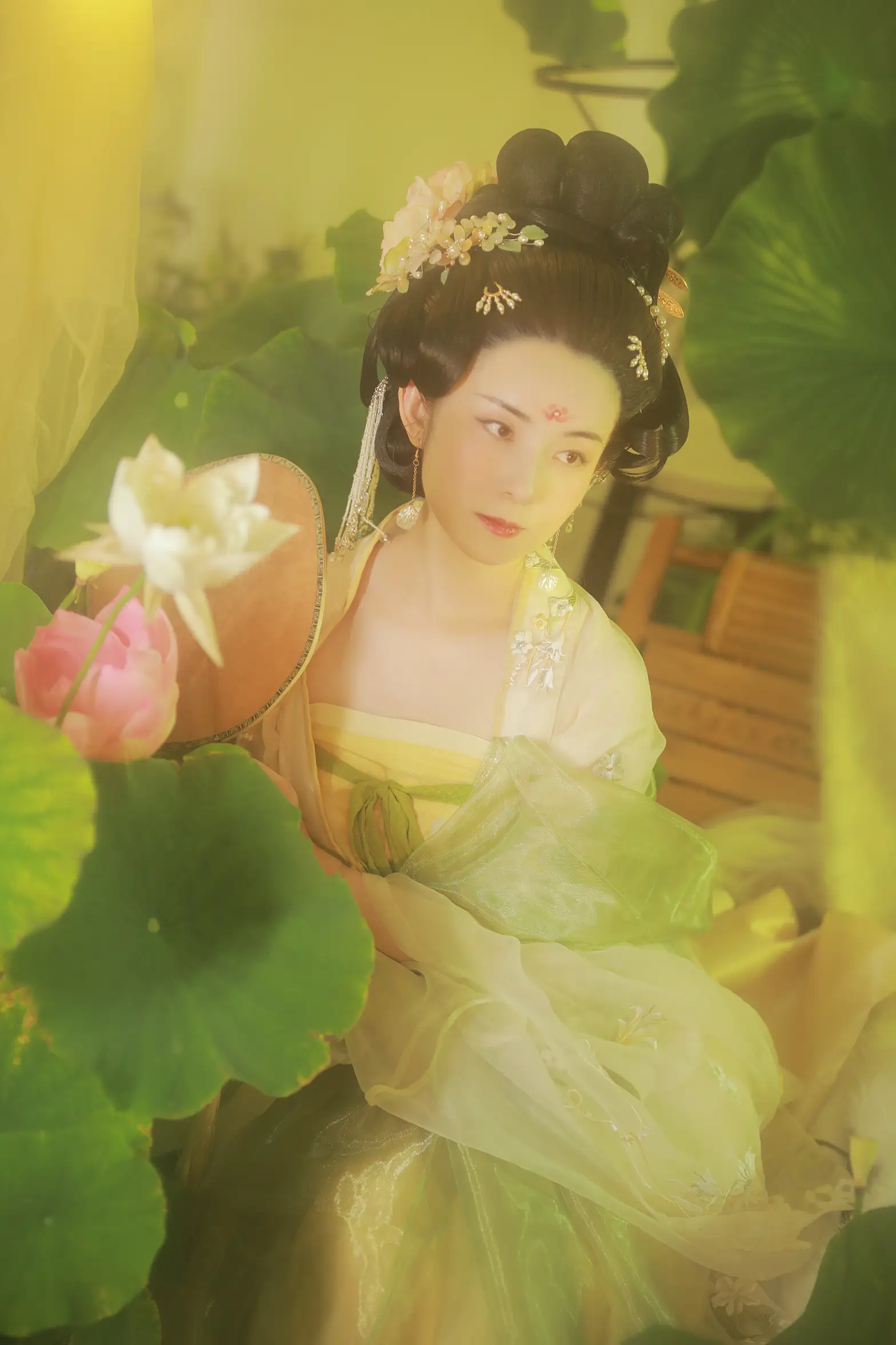[YITUYU] 2022.09.09 Vol.1912 – Yunxiang clothes and flowers Xiangrong Ye Qingqiu#[32P]-1