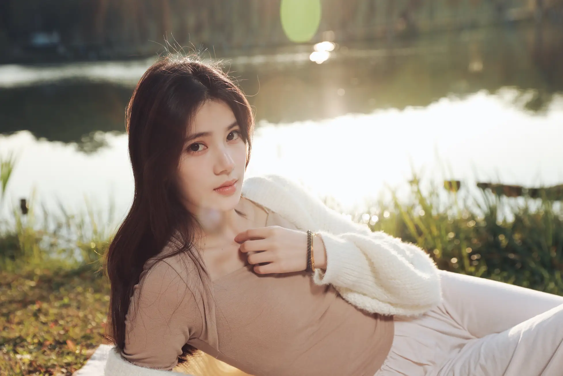 [艺图语] 2022.07.13 Vol.1467 – 温柔的光与你 诗诗#[43P]-7