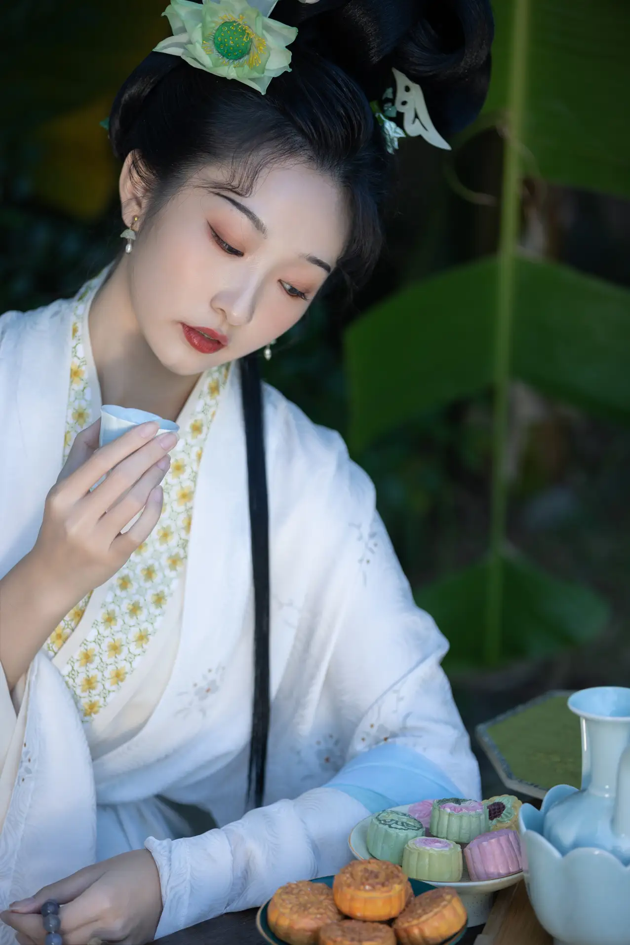 [艺图语] 2022.11.17 Vol.2458 – 绿了芭蕉 丸子有只猫#[34P]-5