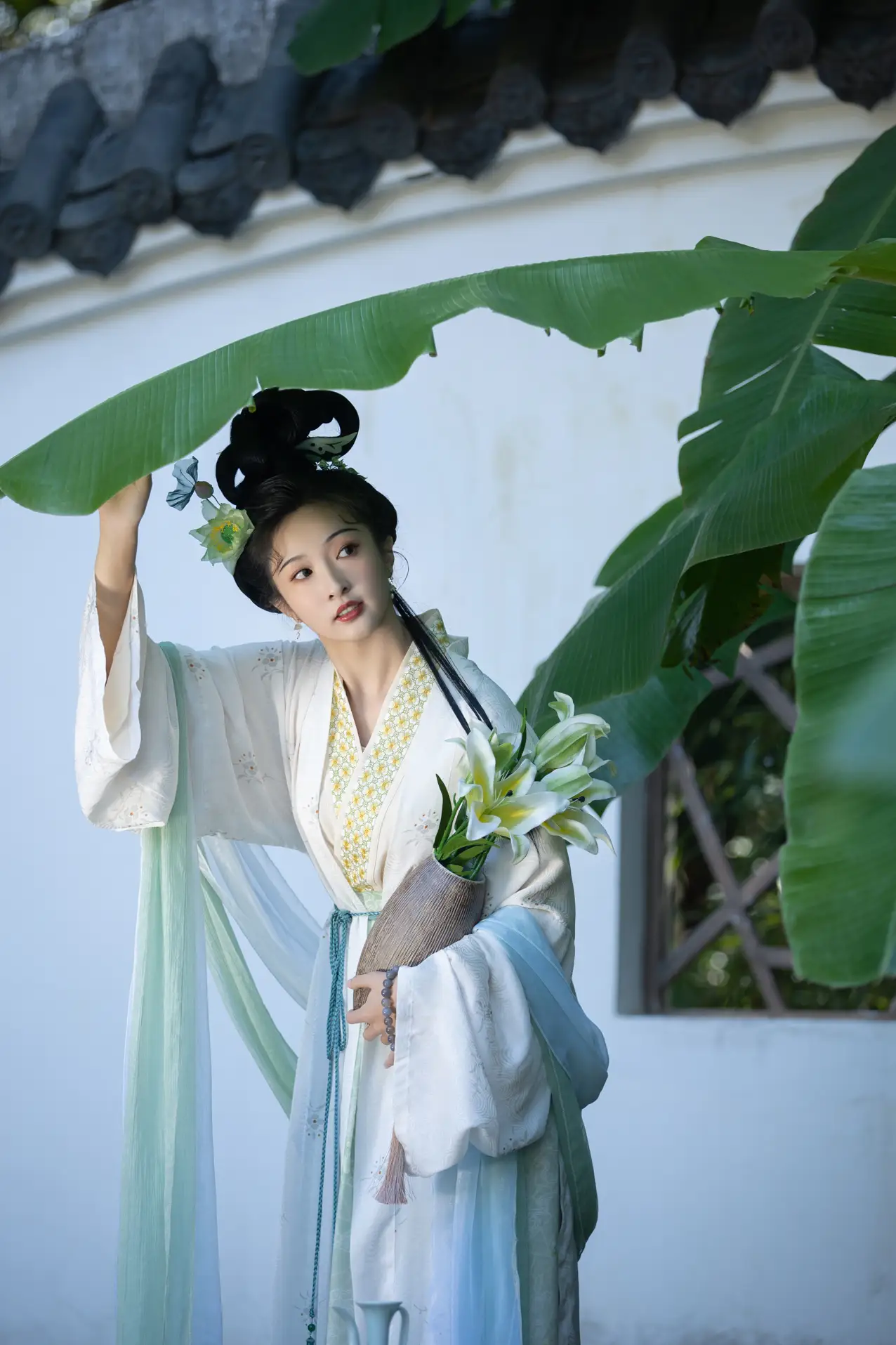 [艺图语] 2022.11.17 Vol.2458 – 绿了芭蕉 丸子有只猫#[34P]-9