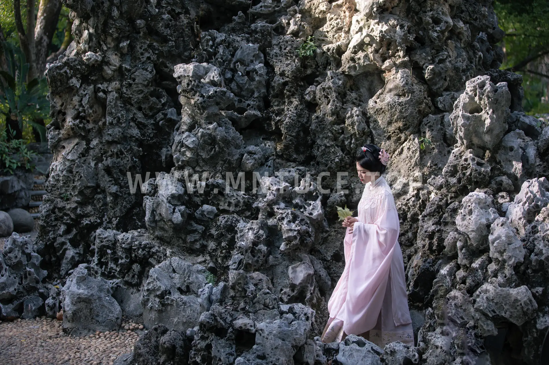 [艺图语] 2022.11.20 Vol.2482 – 入梦也 連翹____#[24P]-4