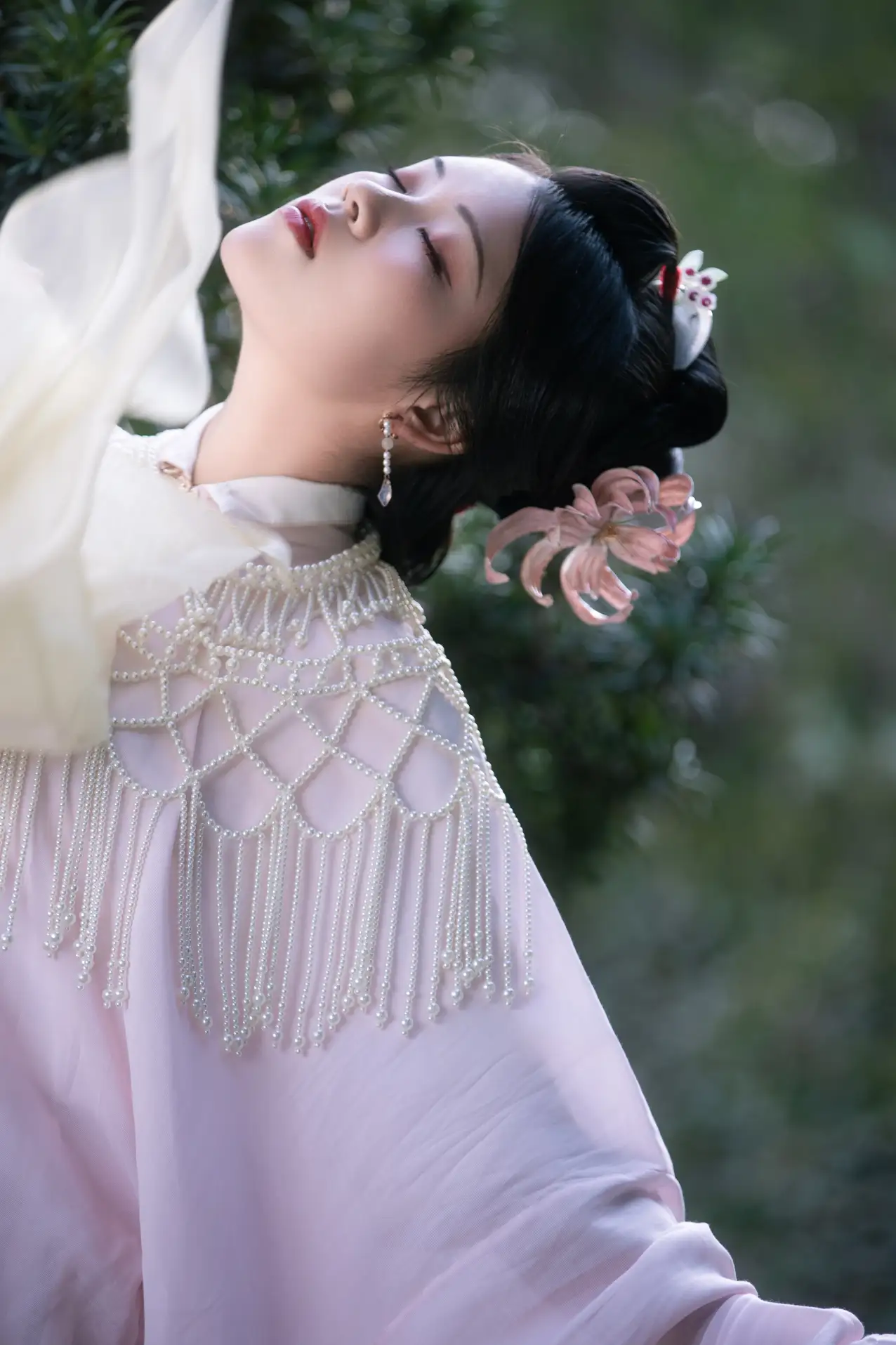 [艺图语] 2022.11.20 Vol.2482 – 入梦也 連翹____#[24P]-1