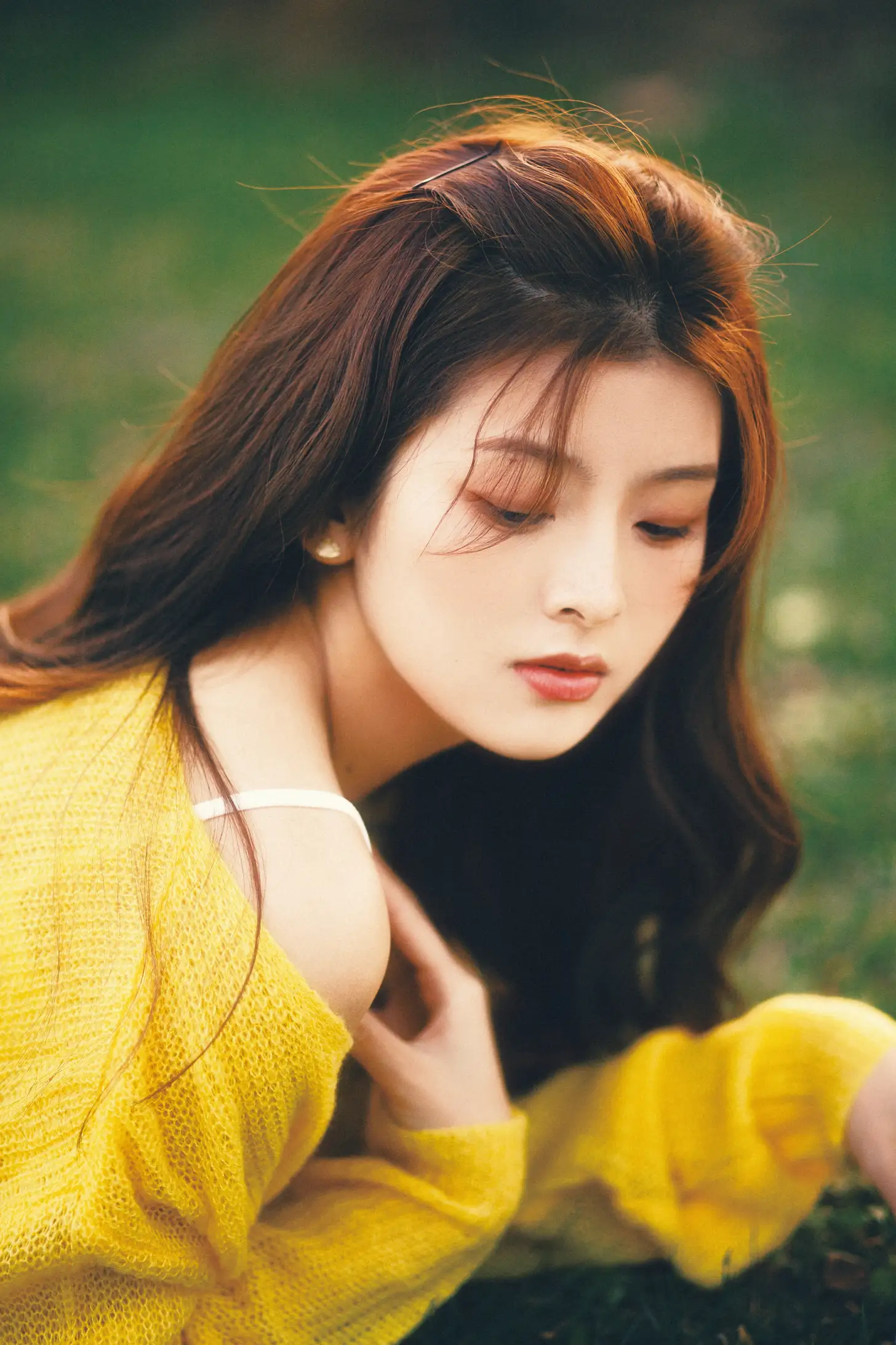 [艺图语] 2022.11.21 Vol.2490 黄毛衣女孩#[27P]-5